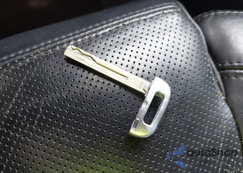 2014 Kia Cadenza Premium z USA, uszkodzony, nr VIN KNALN4D73E5157199